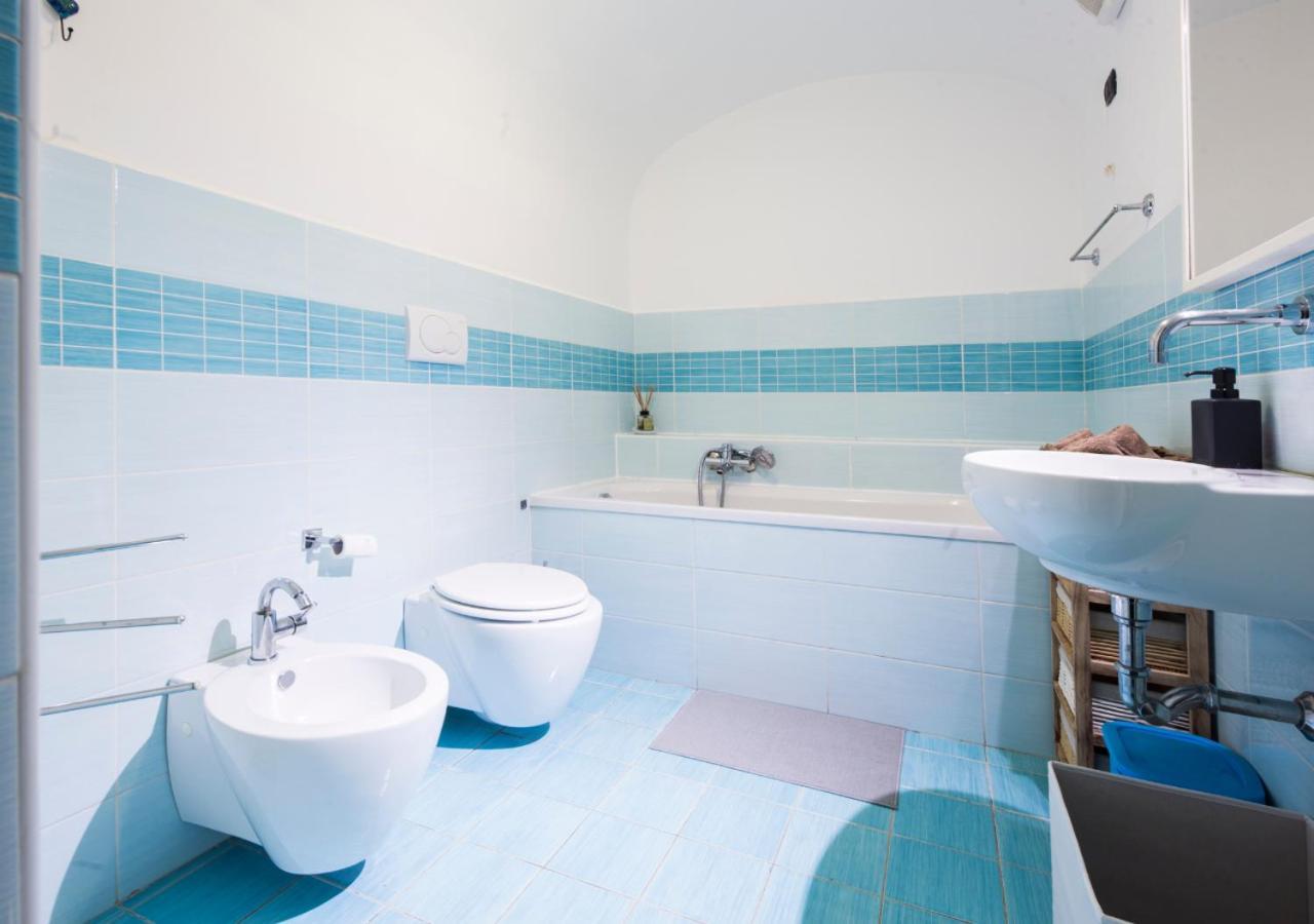 Apartment Elegante Loft In Centro Storico Acquario Genua